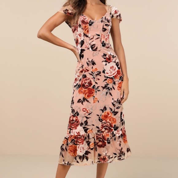 Lulus Dresses & Skirts - Lulus Composed Beauty Blush Pink Burnout Velvet Floral Midi Dress - Size M